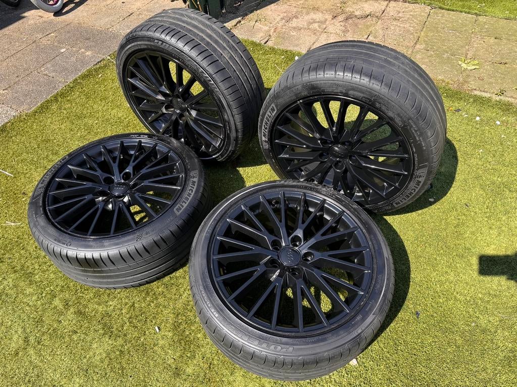 18'' originele Audi Zwarte velgen + zomerbanden 5x112, Auto-onderdelen, Banden en Velgen, Ophalen, 18 inch, Banden en Velgen, Personenwagen