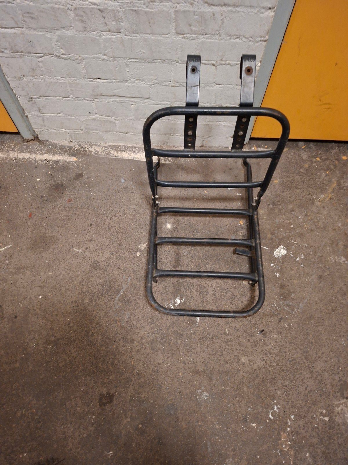fietsvoordrager, Ophalen