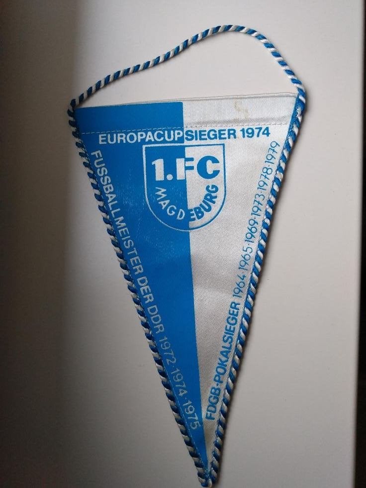 Vaan van Magdeburg FC, Ophalen of Verzenden, Zo goed als nieuw, Buitenlandse clubs, Vaantje of Sjaal