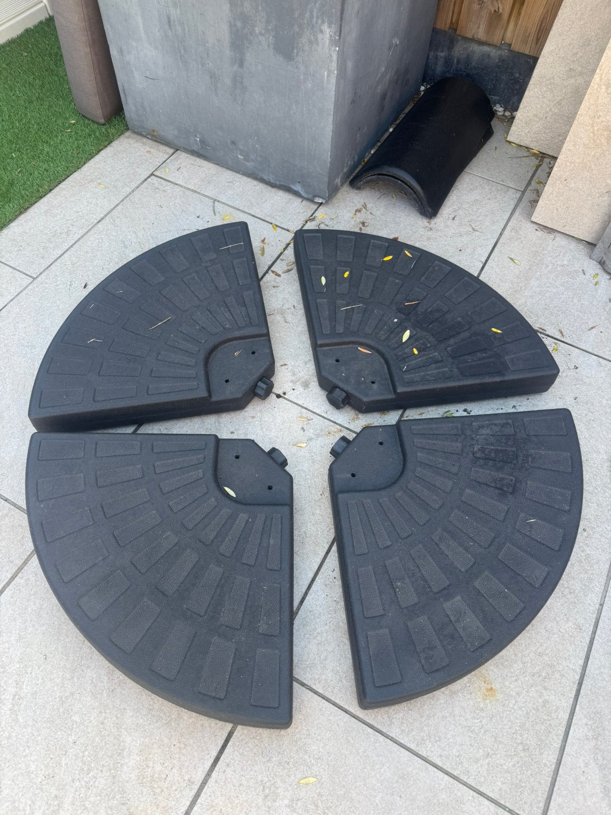 4x parasol tegels kunstof om te vullen met water, Ophalen, Zo goed als nieuw, Minder dan 1 meter, Parasolvoet