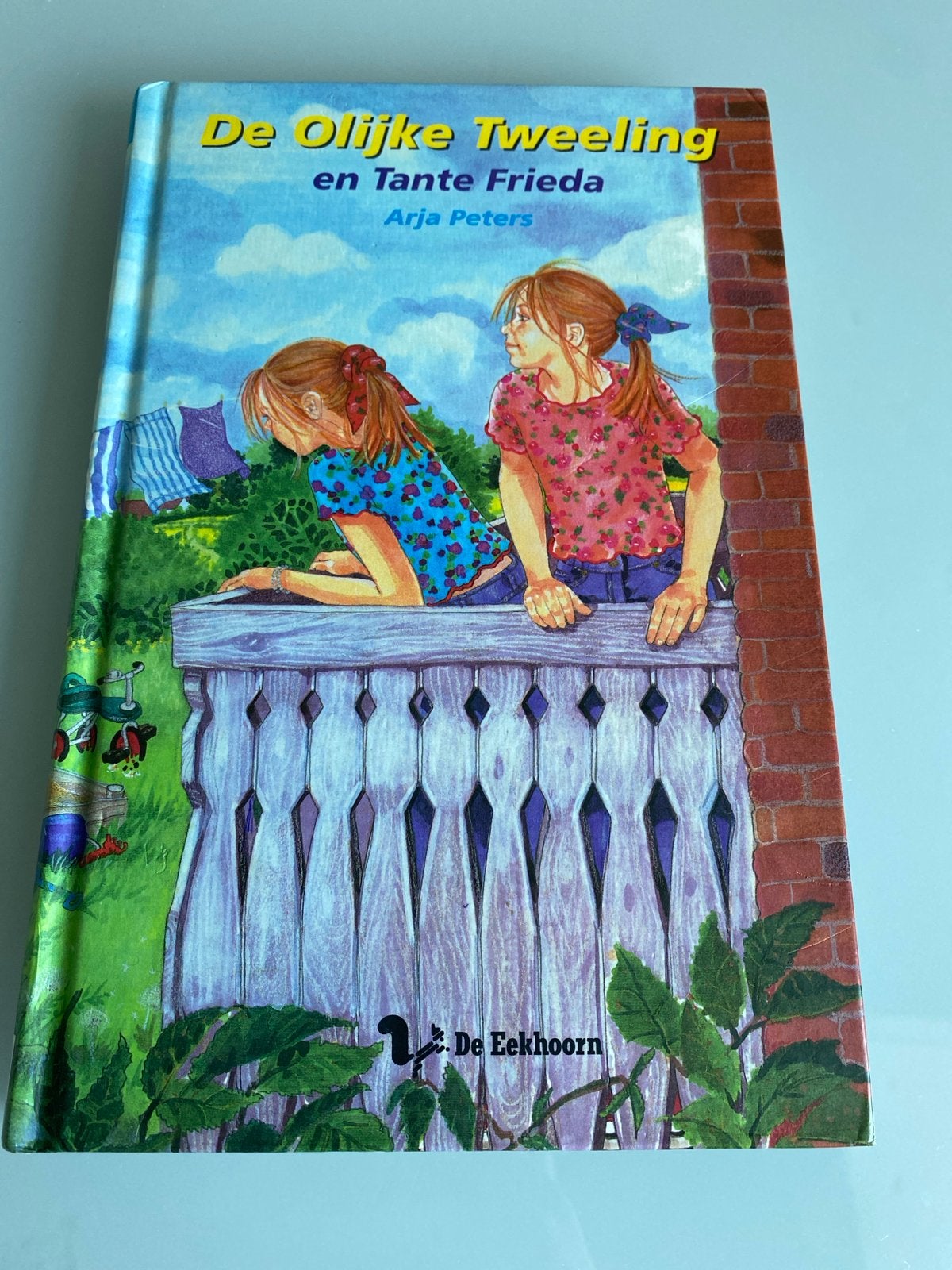 De Olijke Tweeling en Tante Frieda - Arja Peters, Ophalen of Verzenden, Zo goed als nieuw, Fictie