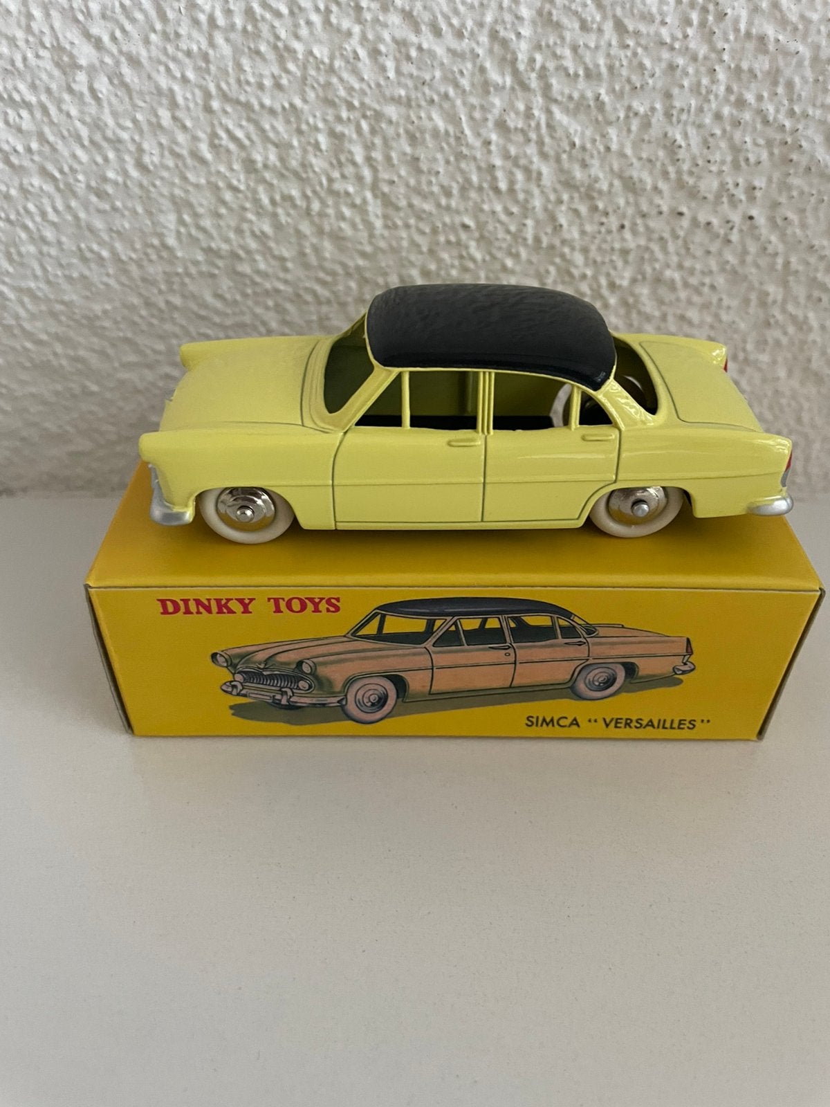 Dinky Toys 1:43 Simca Versailles 24Z (Atlas), Ophalen of Verzenden, Nieuw, Auto, Dinky Toys