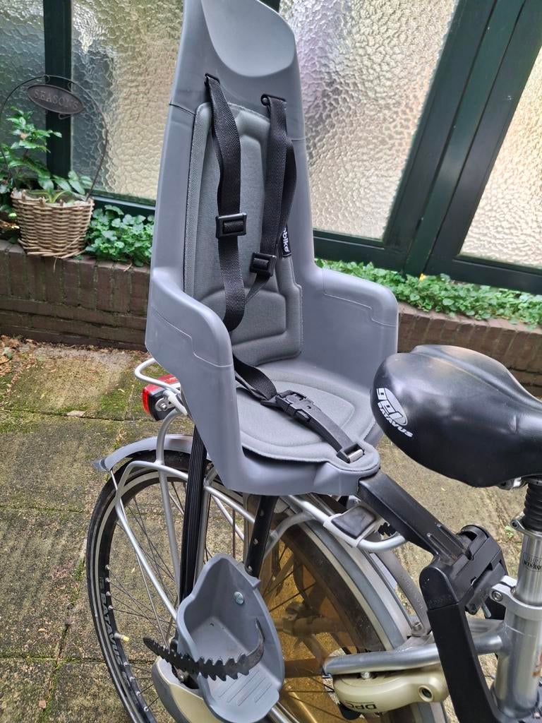 Kinderzitje fietsstoeltje achterstoeltje compleet Bobike, Fietsen en Brommers, Ophalen of Verzenden, Gebruikt, Bobike, fietszitje voor achterop.