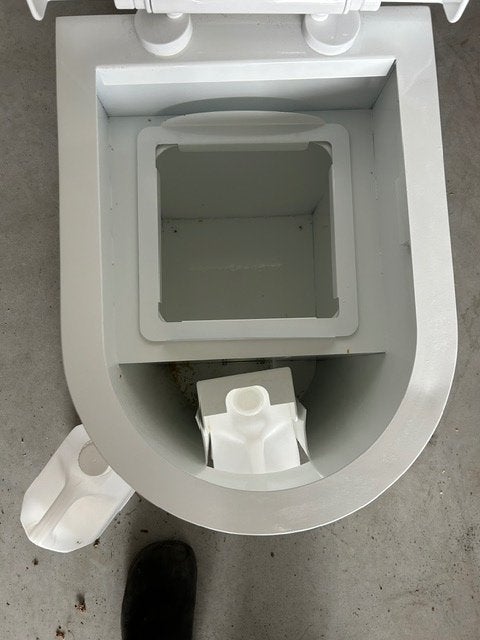 Foto 4 van ATY scheidibgs campertoilet zgan