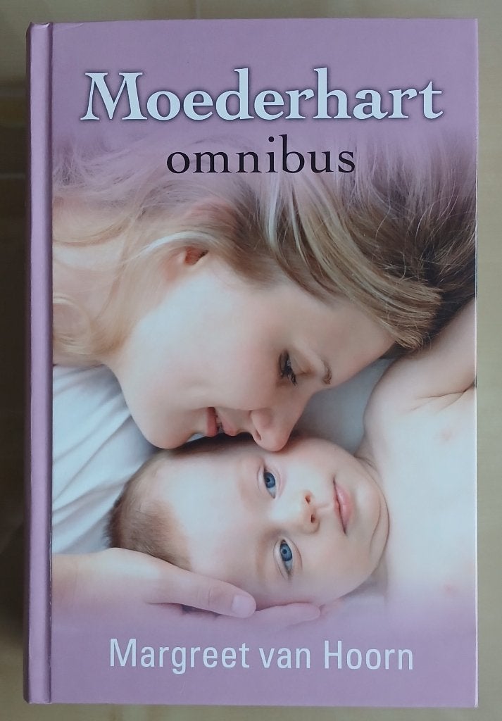 Moederhart omnibus. Margreet van Hoorn, Boeken, Ophalen of Verzenden, Gelezen, Noord-Brabant