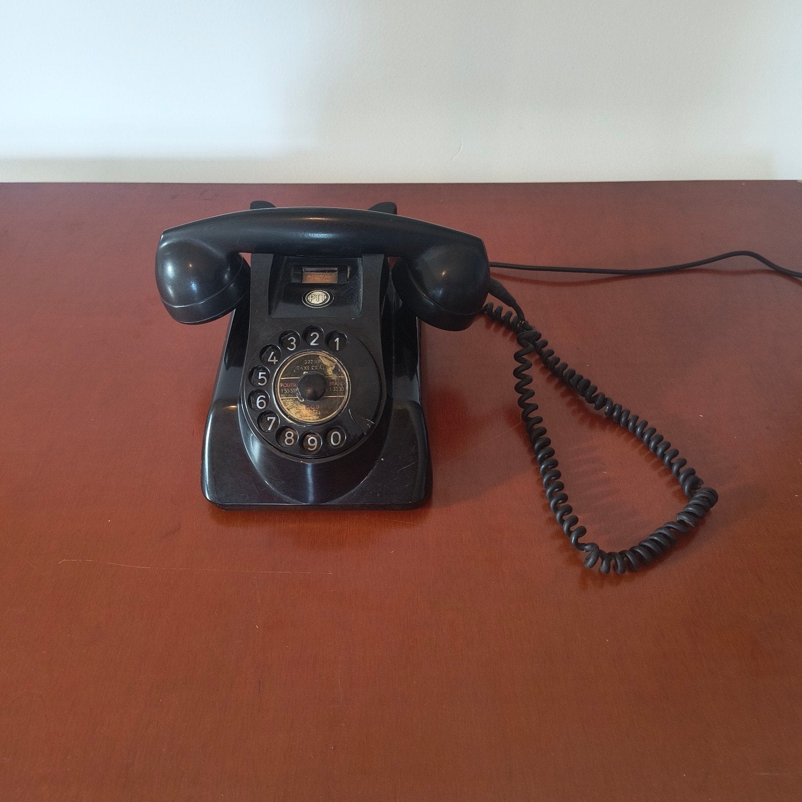Vintage PTT Bakelieten Telefoon met Draaischijf, Telecommunicatie, Ophalen of Verzenden, Gebruikt, Bakeliet