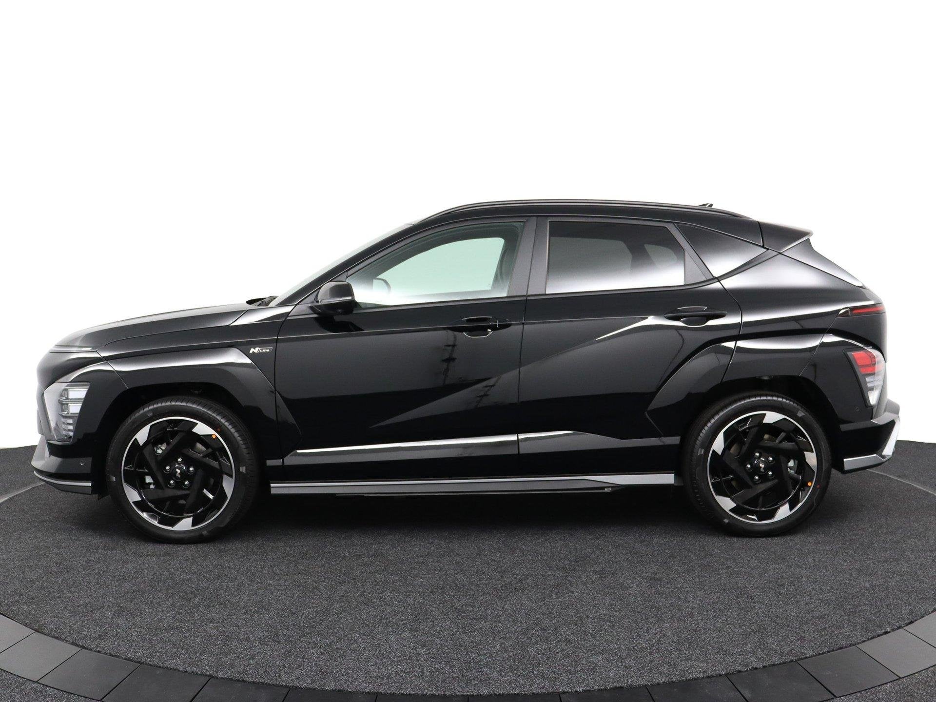 Hyundai Kona Electric N Line 64.8 kWh | Uit Voorraad Leverba, Auto's, Dealer onderhouden, Zwart, Met garantie (alle), Zwart