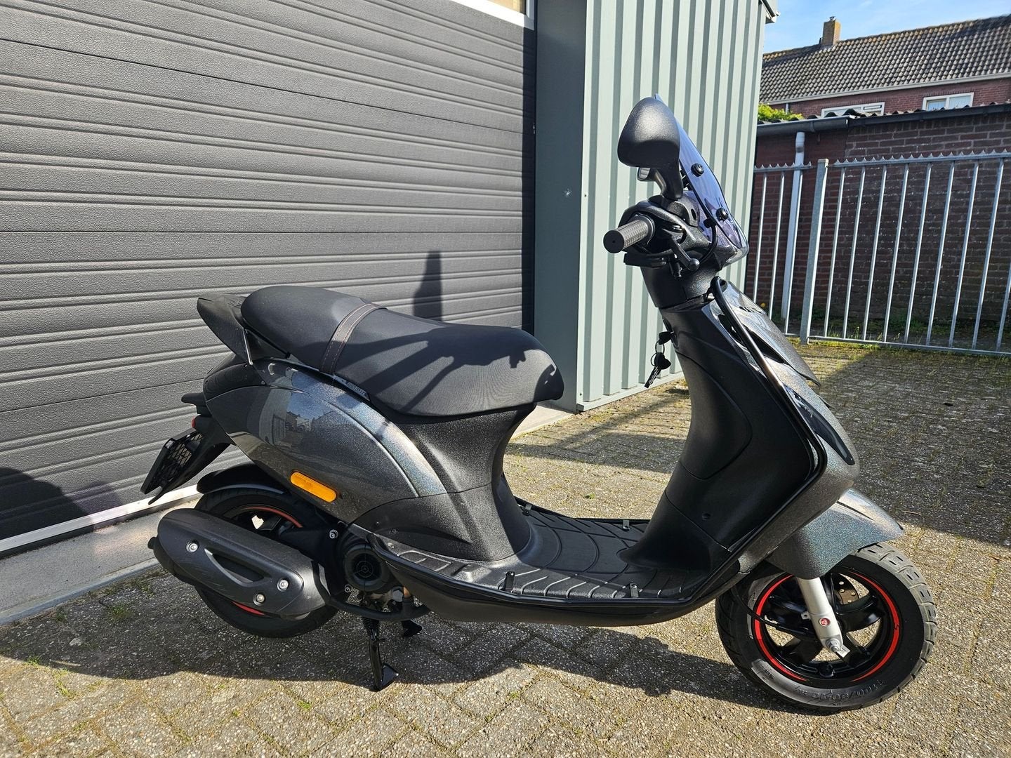 PIAGGIO ZIP 4T E4 BROM 2019 PSYCEDELIC ZWART 2810KM+ OPTIES!, Onbekend, Ophalen of Verzenden, Zo goed als nieuw, Onbekend