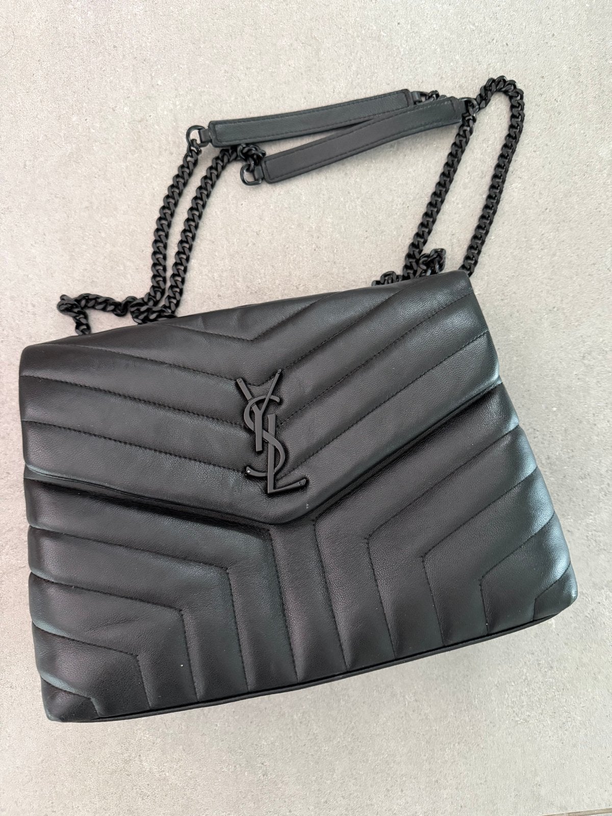 Saint Laurent Loulou Puffer Zwart Leer Schoudertas, Ophalen of Verzenden, Zo goed als nieuw, Zwart, Schoudertasje