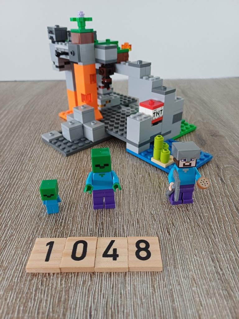 Lego Miniceaft Zombiegrot 21141, Ophalen of Verzenden, Gebruikt