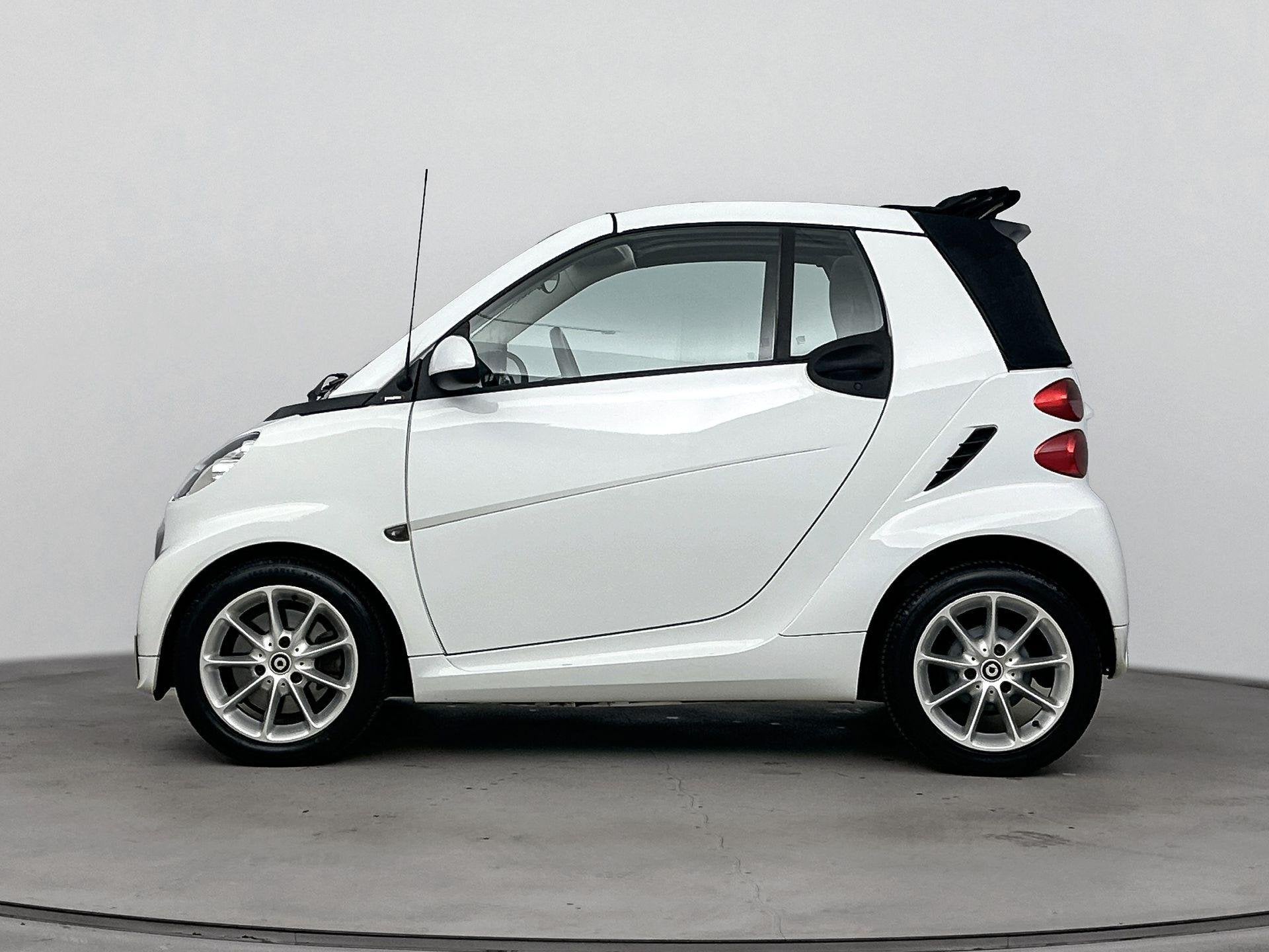 smart fortwo cabrio 1.0 Passion 84PK | Automaat | Stoelverwa, Auto's, Smart, Automaat, Gebruikt, Cabriolet, Wit