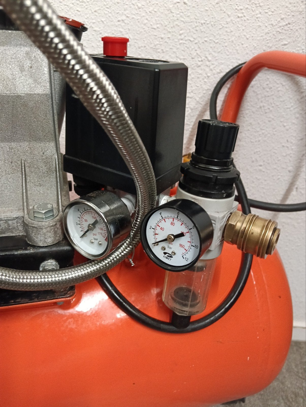 Compressor 24L ABAC  Torino €45, Doe-het-zelf en Verbouw, Compressors, Ophalen, 6 tot 10 bar, Zo goed als nieuw, Minder dan 200 liter/min