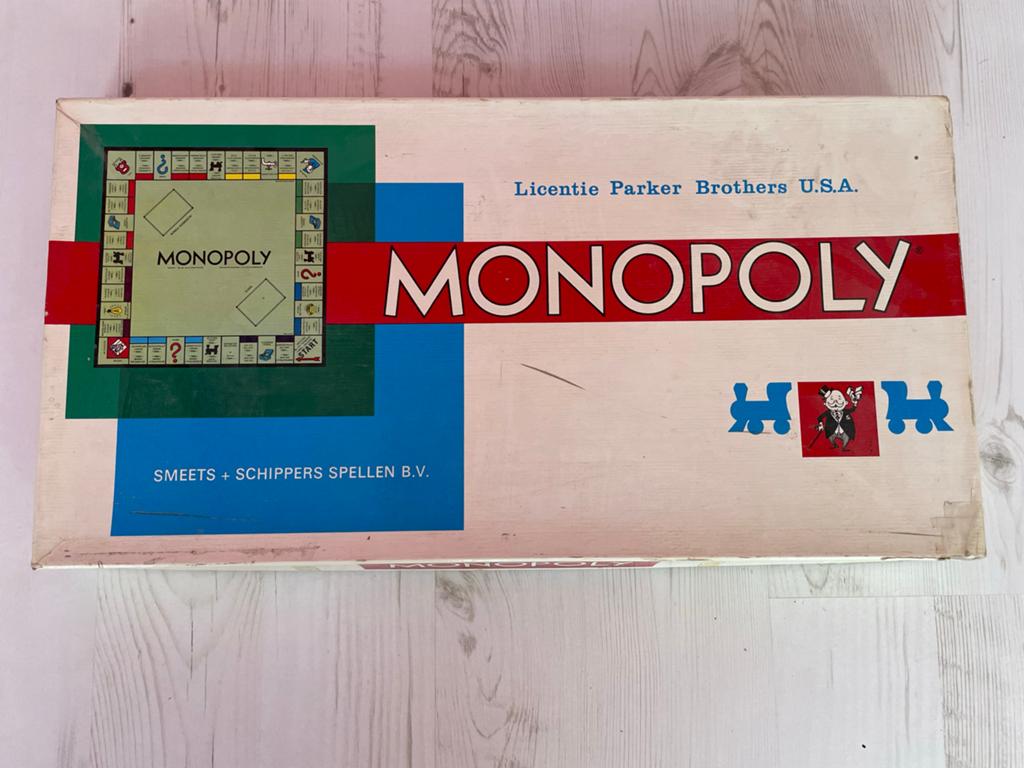 Monopoly classic uitvoering, Hobby en Vrije tijd, Gezelschapsspellen | Bordspellen, Vijf spelers of meer, Ophalen of Verzenden