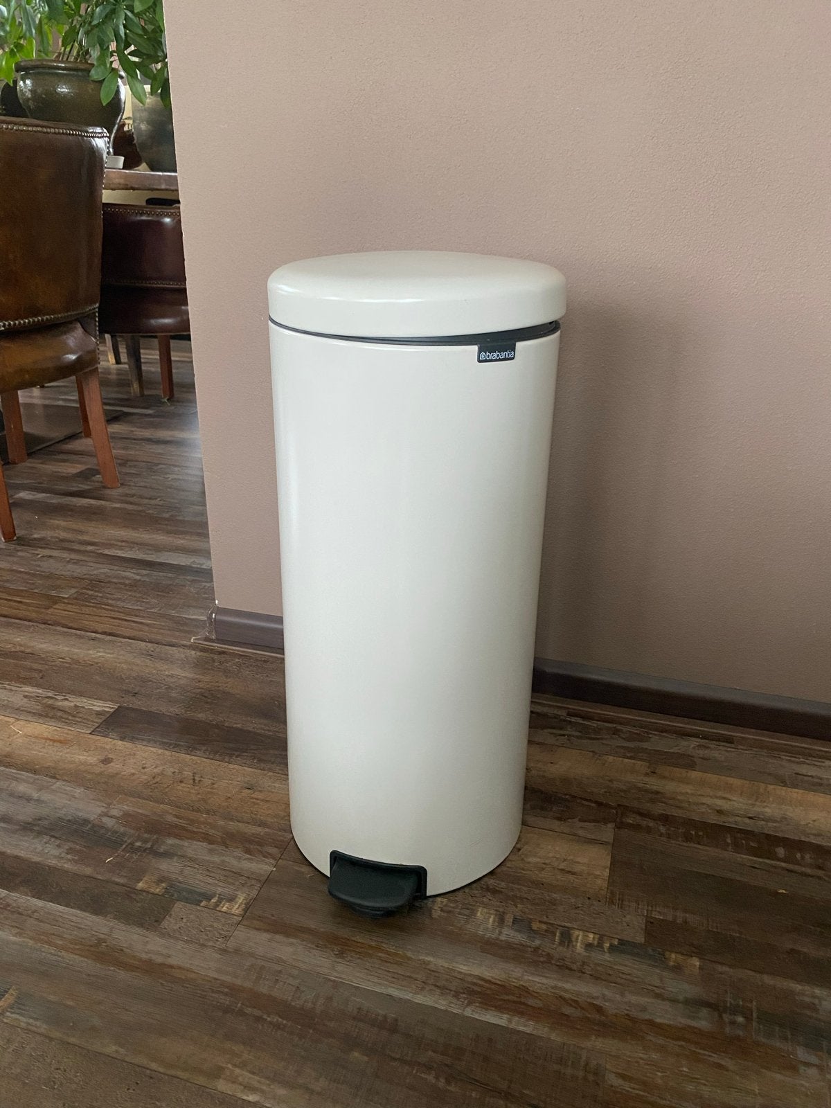 Brabantia pedaalemmer, gebruikt maar netjes, Huis en Inrichting, Woonaccessoires | Prullenbakken, Ophalen, 50 – 75, Gebruikt, Met pedaal