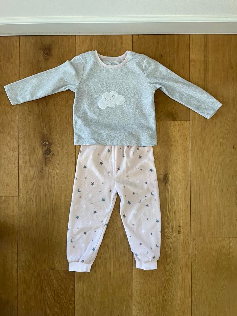 Primark fleece pyjama, Ophalen of Verzenden, Zo goed als nieuw, Meisje, Nacht- of Onderkleding