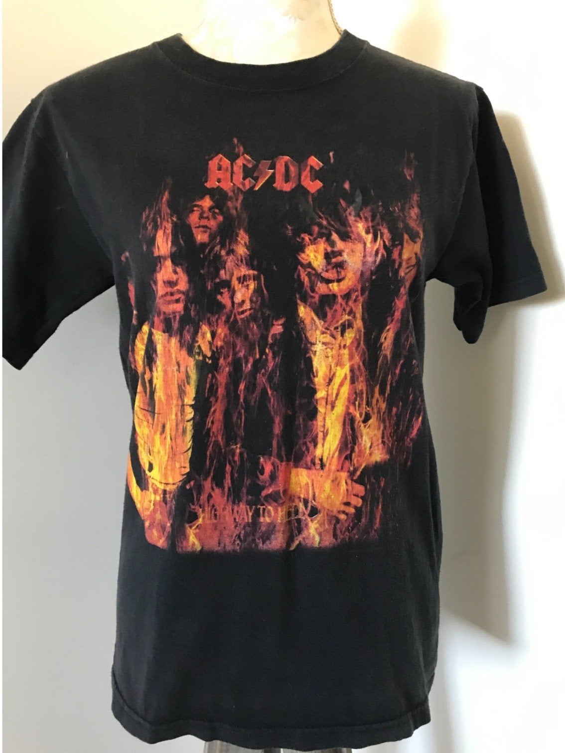 T-Shirt AC/DC Highway to Hell, Kleding | Heren, T-shirts, Ophalen of Verzenden, Zo goed als nieuw, Maat 46 (S) of kleiner, Zwart