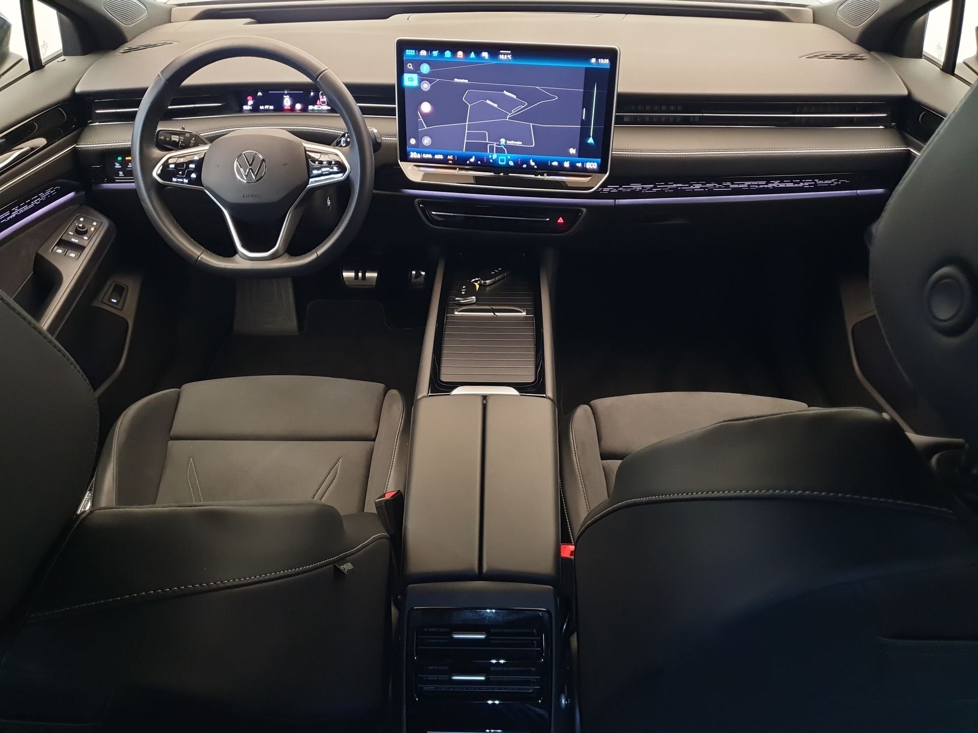Volkswagen ID.7 Tourer Pro S 86 kWh 286pk Wegklapbare trekha, Auto's, Automaat, Achterwielaandrijving, Gebruikt, Zwart