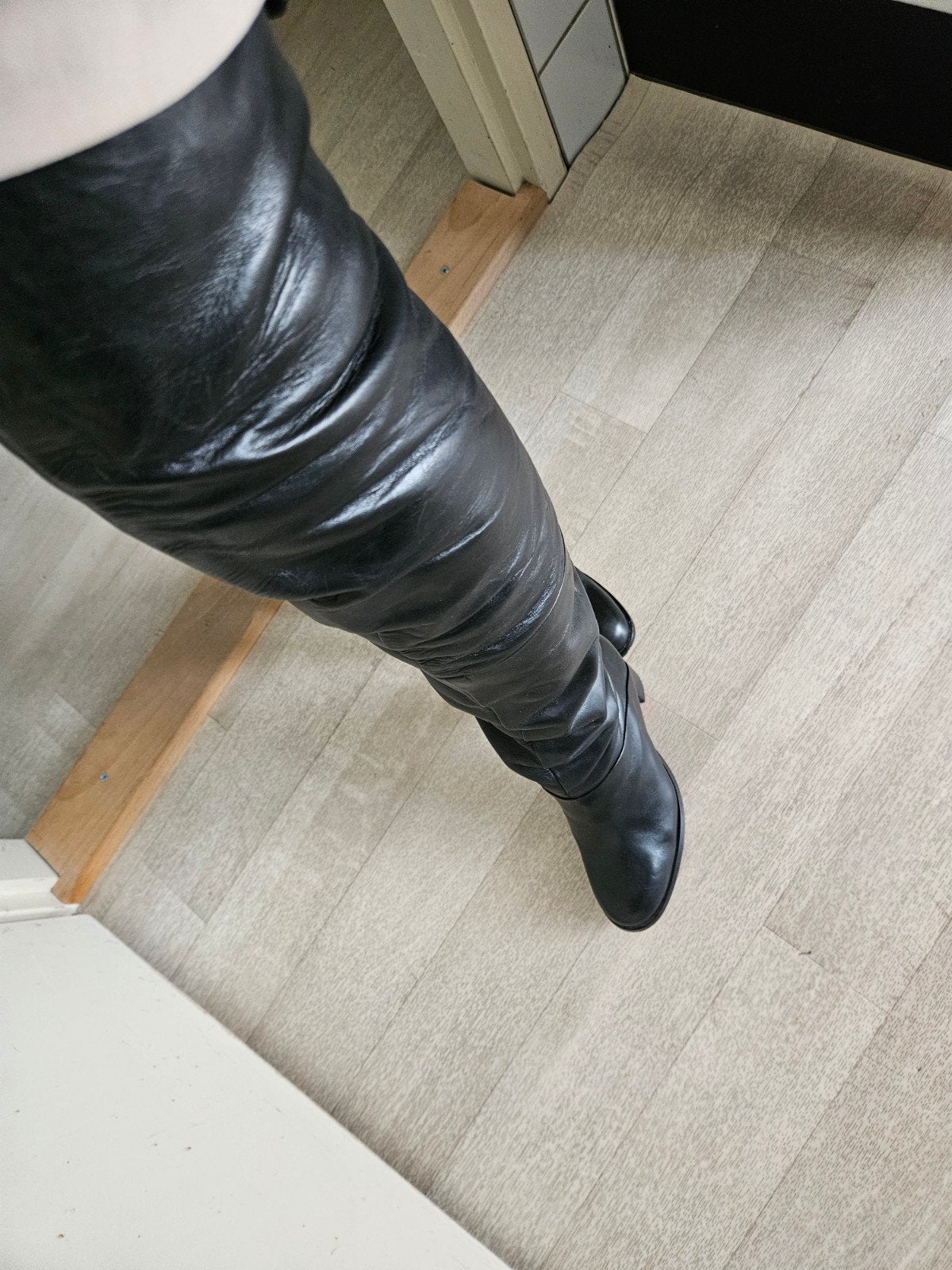 Zwarte leren overknee laarzen, Kleding | Dames, Schoenen, Ophalen of Verzenden, Zo goed als nieuw, Zwart, Hoge laarzen