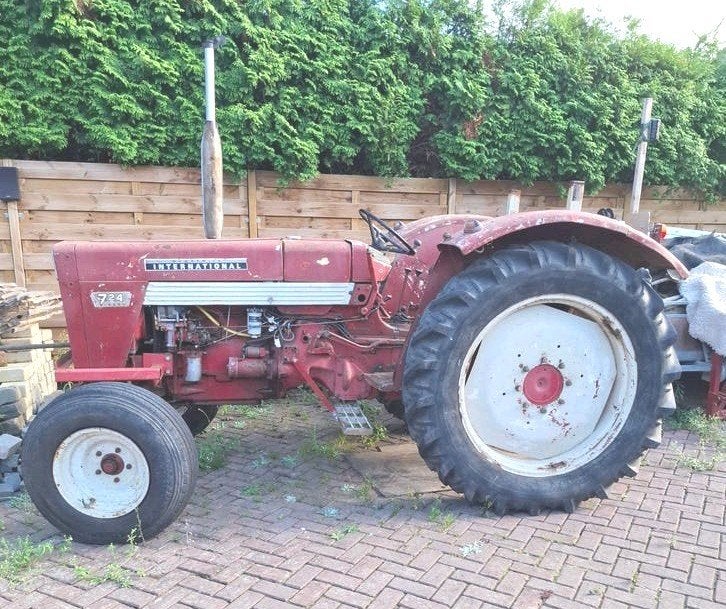 International 724 S, Ophalen