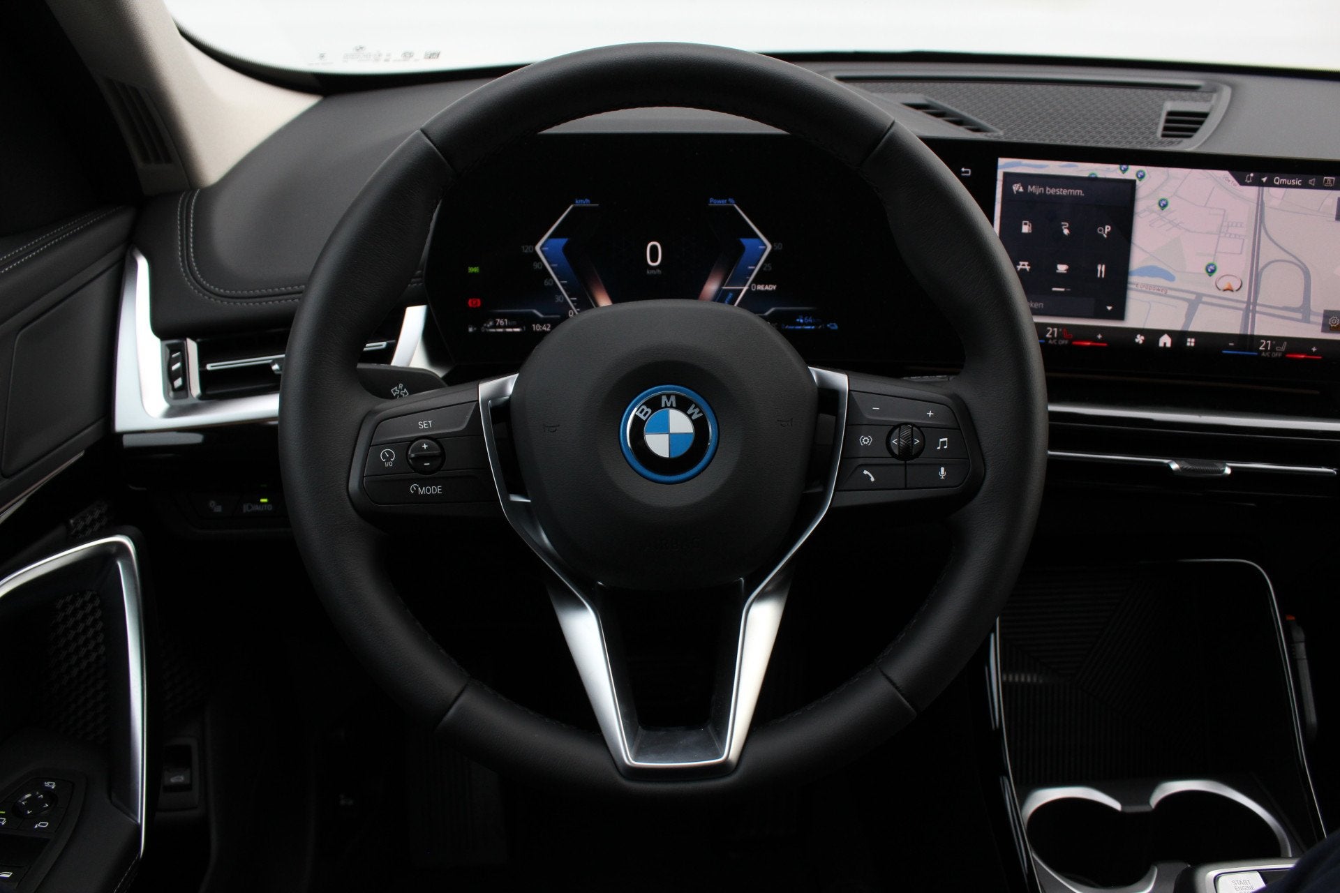 BMW X1 xDrive25e xLine Automaat / Sportstoelen / Achteruitri, Zwart, Bedrijf, Hybride Elektrisch/Benzine, 3 cilinders