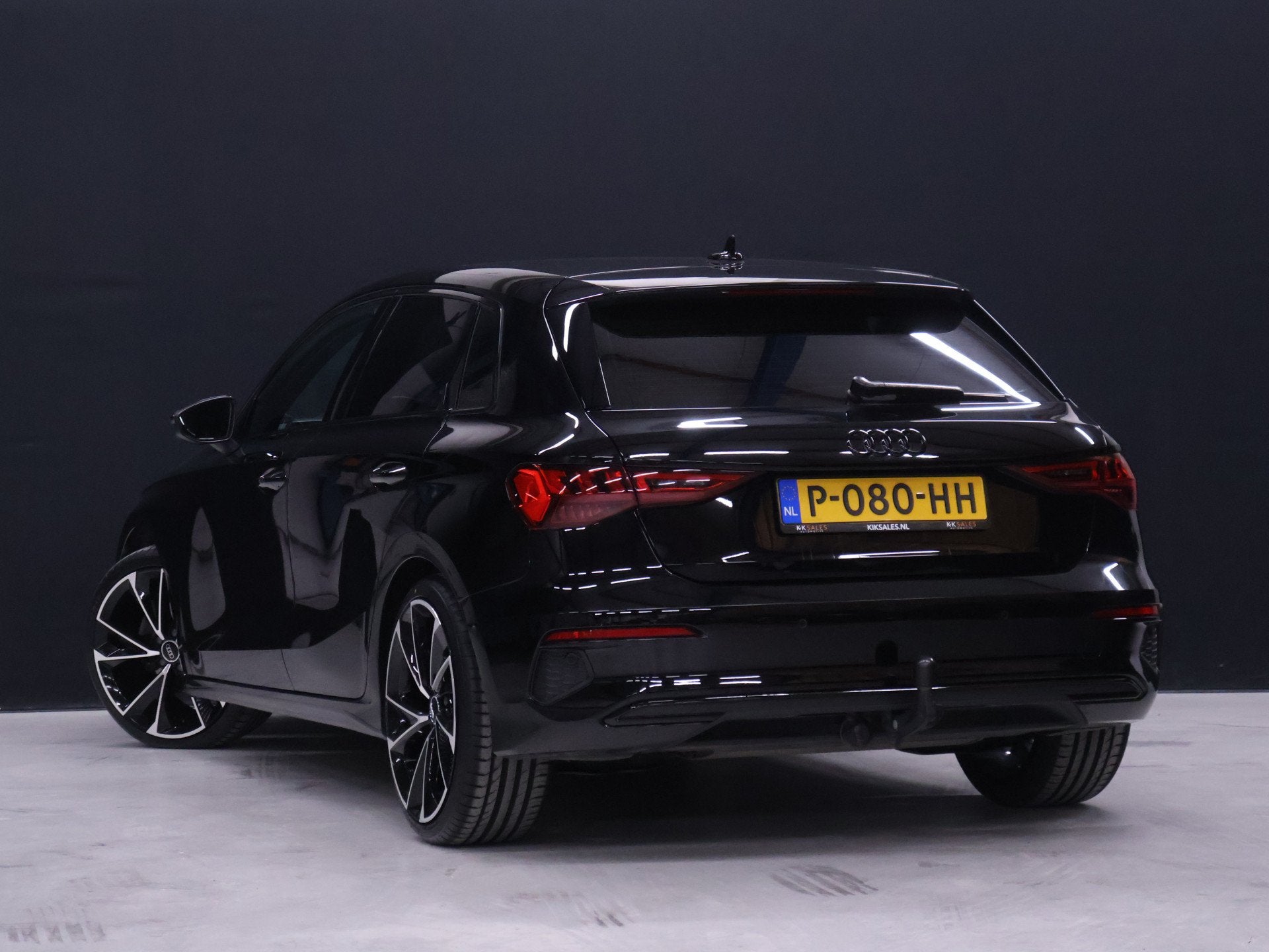 Audi A3 Sportback 35 TFSI Sport Black Edition [ADAPTIVE CRUI, Auto's, 4 cilinders, 150 pk, Zwart, Bedrijf