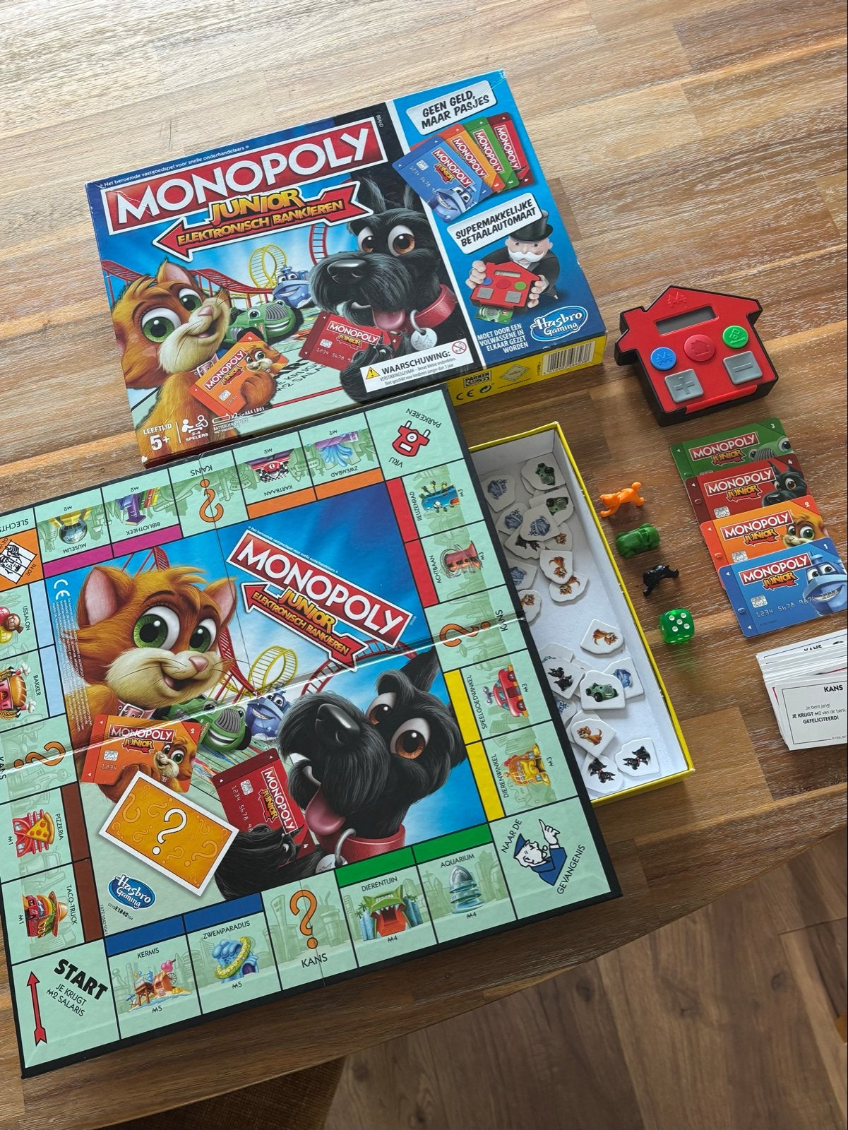 Monopoly Junior Elektronisch Bankieren - Compleet (m.u.v. 1, Hobby en Vrije tijd, Drie of vier spelers, Ophalen of Verzenden, Zo goed als nieuw