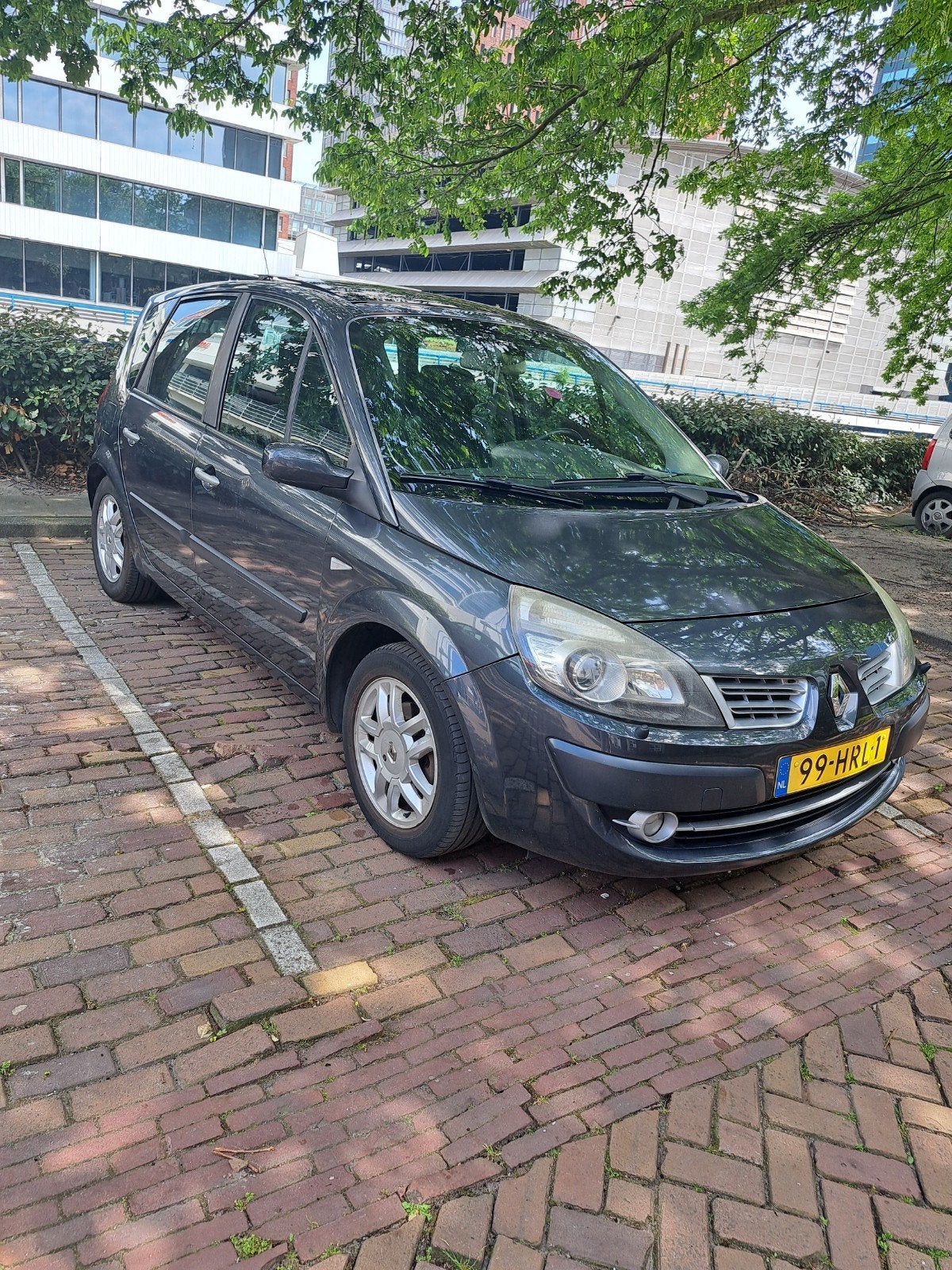 Renault Scénic 1.6 16V 82KW 2009 Grijs, Auto's, Renault, 4 cilinders, Origineel Nederlands, Particulier, Scénic
