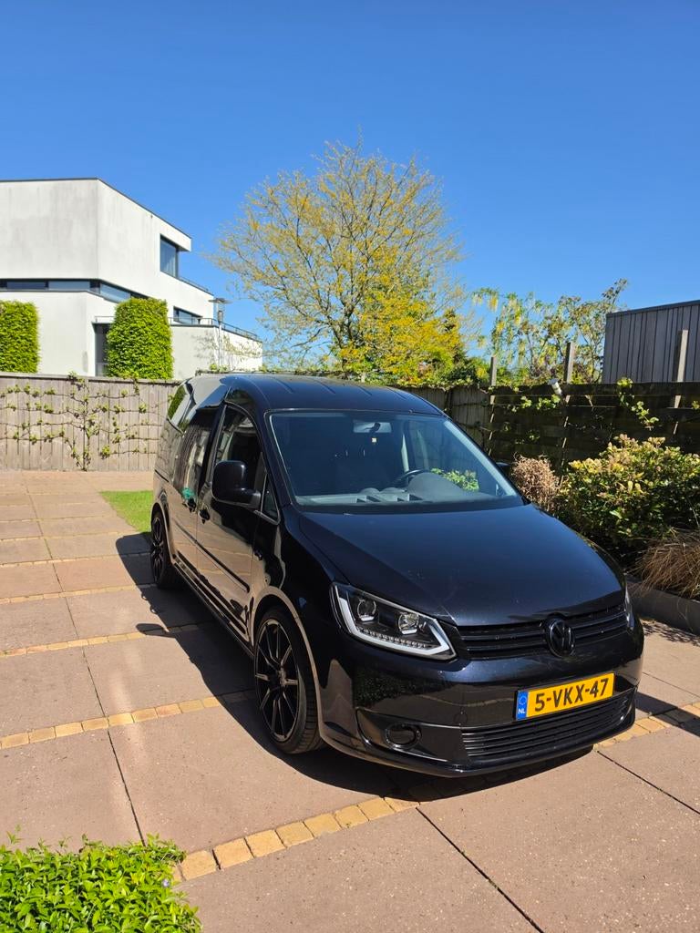 Volkswagen Caddy 1.6 D 55KW 2011, 74 pk, 4 cilinders, Volkswagen, Zwart