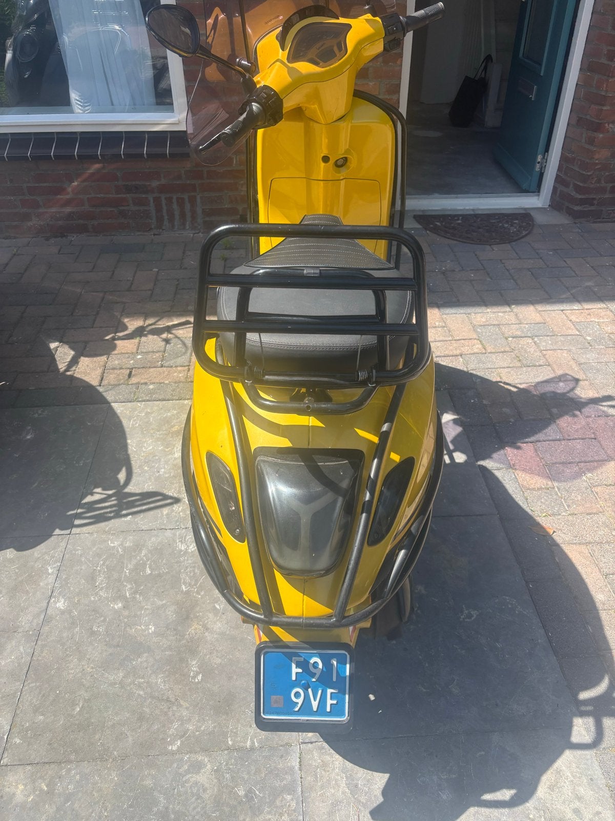 Vespa Sprint Piaggio 2015 - Gebruikt met gebruikssporen, Ophalen, Gebruikt, Benzine, Overige modellen