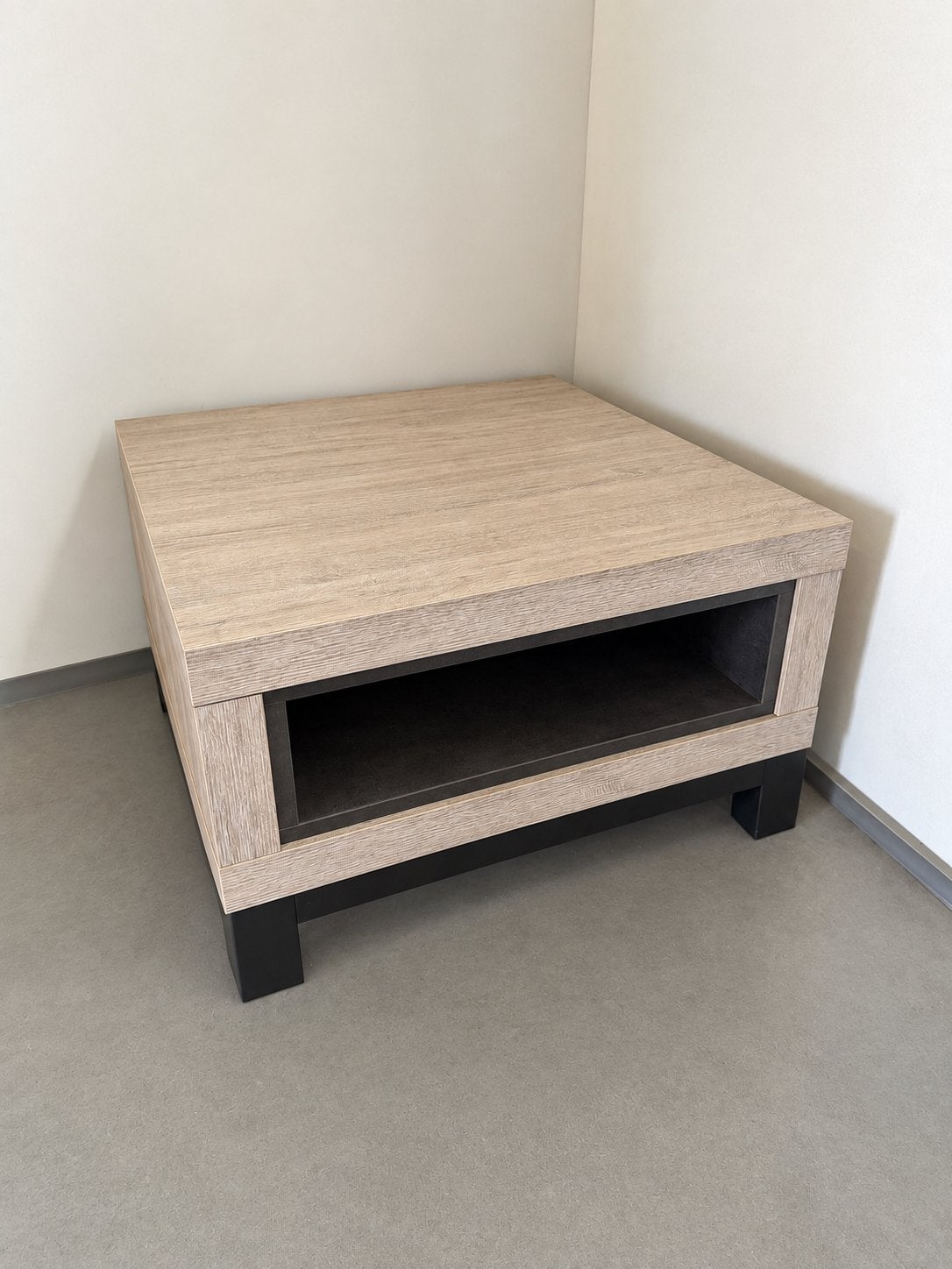 Salontafel / Bijzettafel met opbergruimte van Knibbeler, Huis en Inrichting, Ophalen, Minder dan 45 cm, 55 tot 75 cm, Zo goed als nieuw