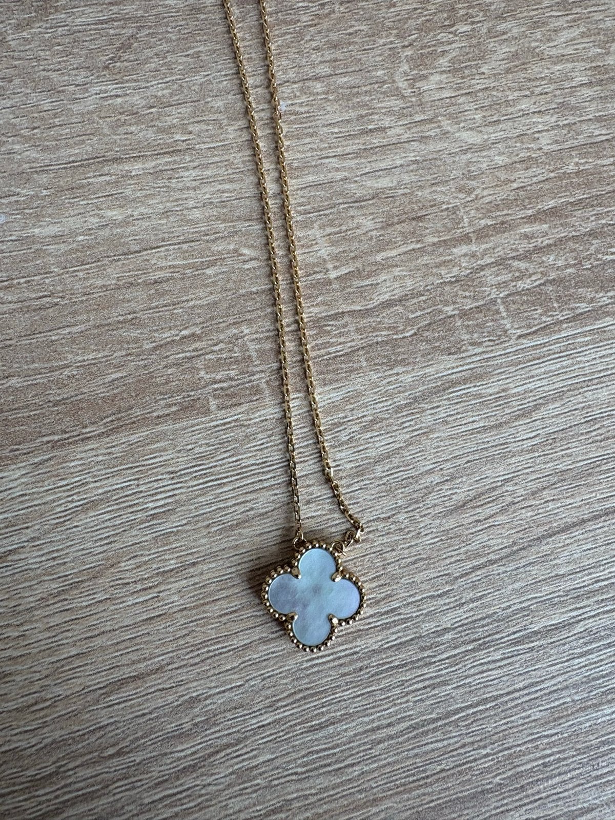 Van Cleef Klaver ketting, 18K goud, parelmoer, Ophalen of Verzenden, Zo goed als nieuw, Goud, Met edelsteen
