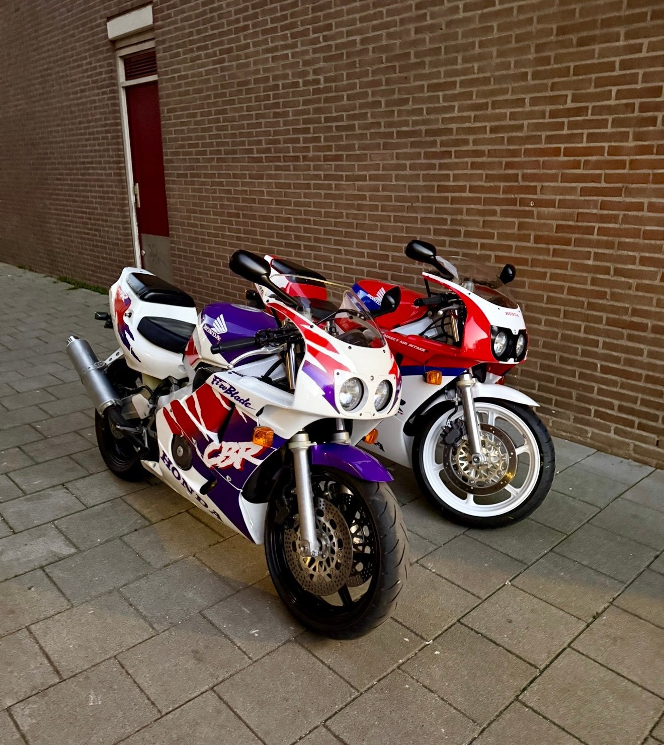 Honda cbr 400 rr fire blade rvf vfr 400RR Nieuwstaat, Motoren, 400 cc, 4 cilinders, Super Sport, Particulier