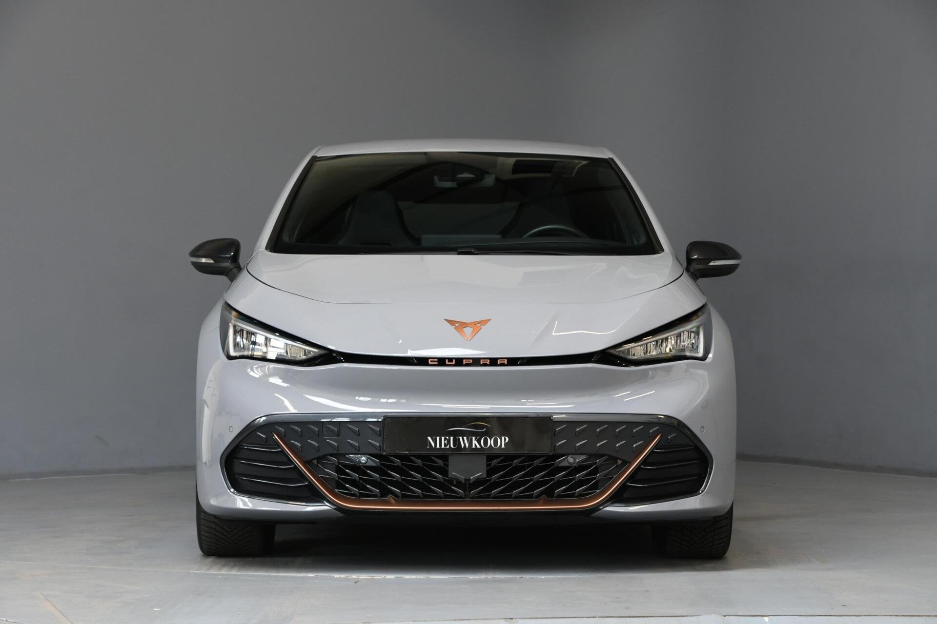 CUPRA Born Performance 82 kWh | SOH 100% | VOL IN OPTIES, Auto's, Automaat, Dealer onderhouden, Gebruikt, 82 kWh