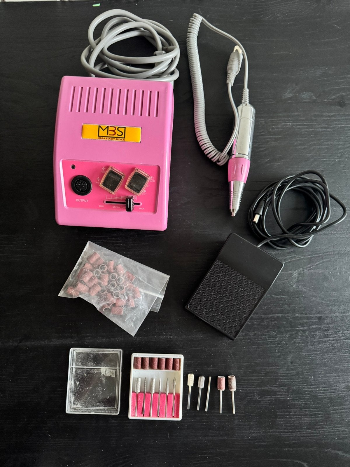 Mega Beauty shop - Manicure- en pedicureapparaat, Ophalen of Verzenden, Zo goed als nieuw, Toebehoren, Handen en Nagels