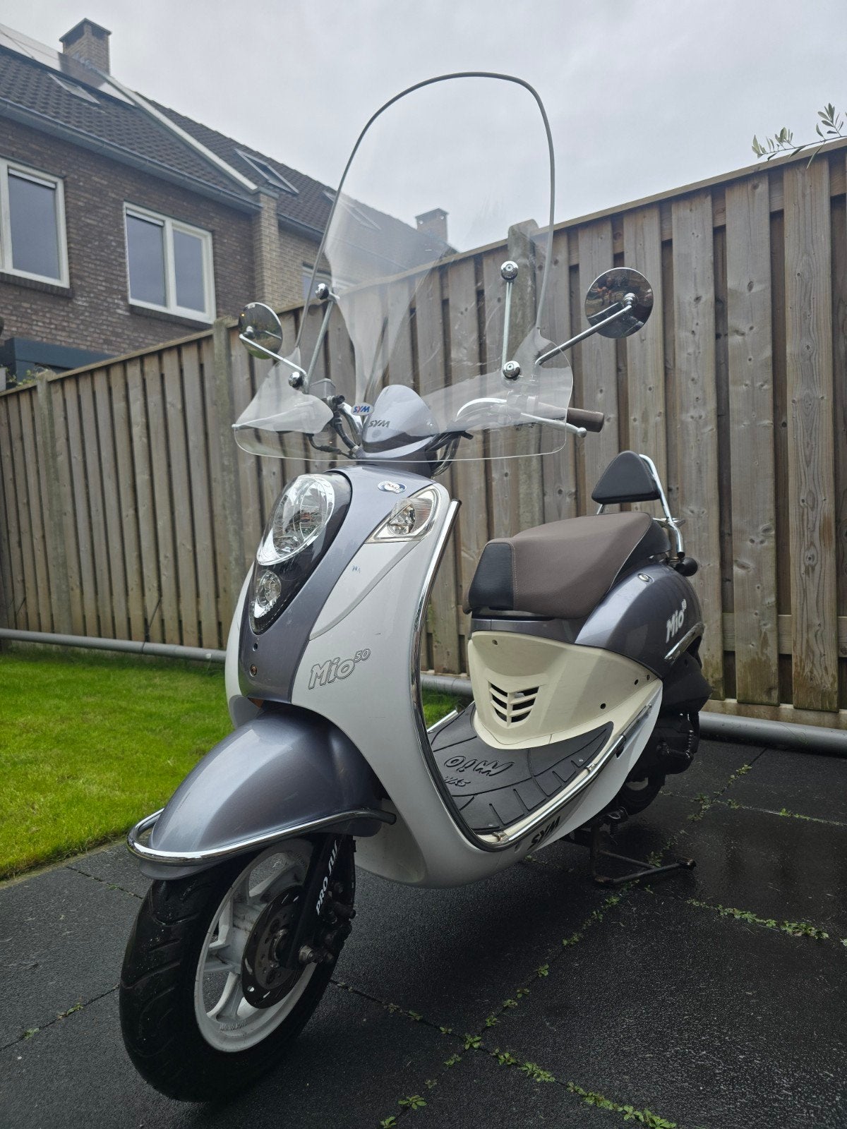 SYM Mio Scooter blauw kenteken - nieuwe accu, Fietsen en Brommers, Ophalen, Gebruikt, Benzine, Mio