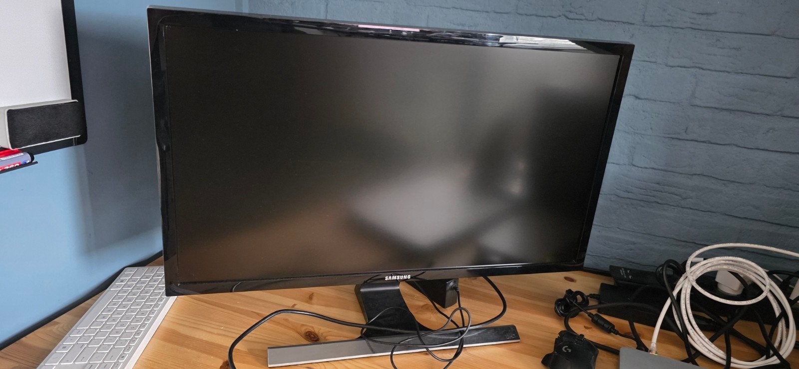 28 inch 4K scherm, Computers en Software, Audio-software, Ophalen