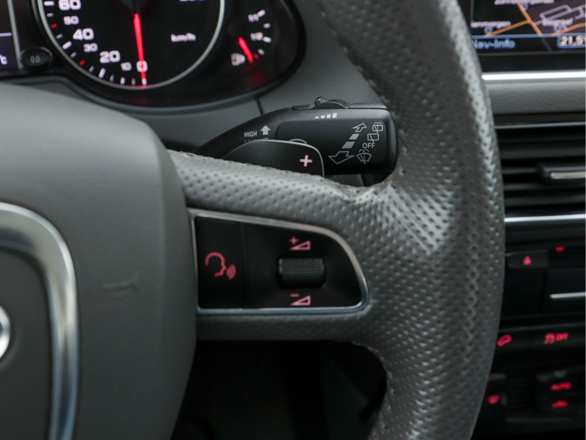 Foto 19 van Audi Q5 2.0 TFSI Quattro Pro Line (️MECHATRONIC DEFECT)