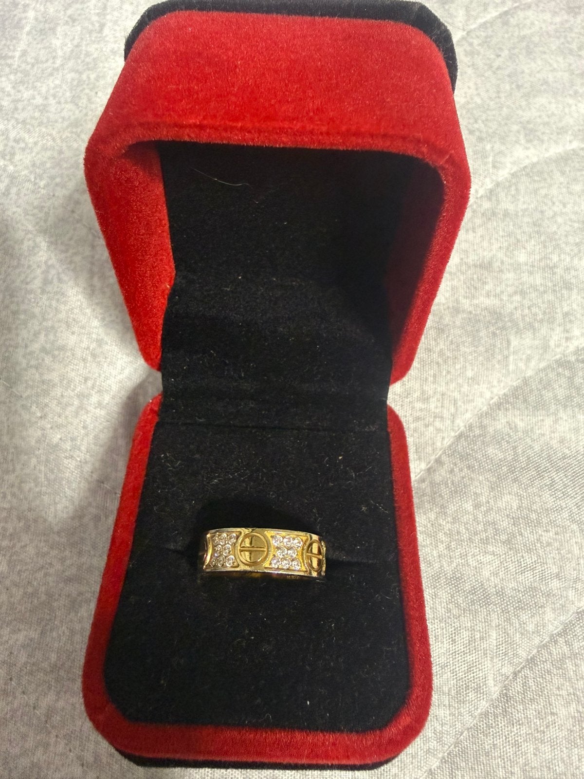 Cartier Love Ring 6mm met diamanten, Sieraden, Tassen en Uiterlijk, Ophalen of Verzenden, Zo goed als nieuw, 17 tot 18, Dame of Heer