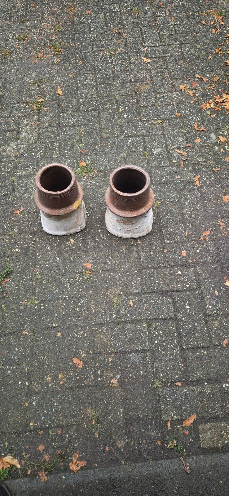 Schoorsteenpotten (2 stuks), Ophalen, Gebruikt