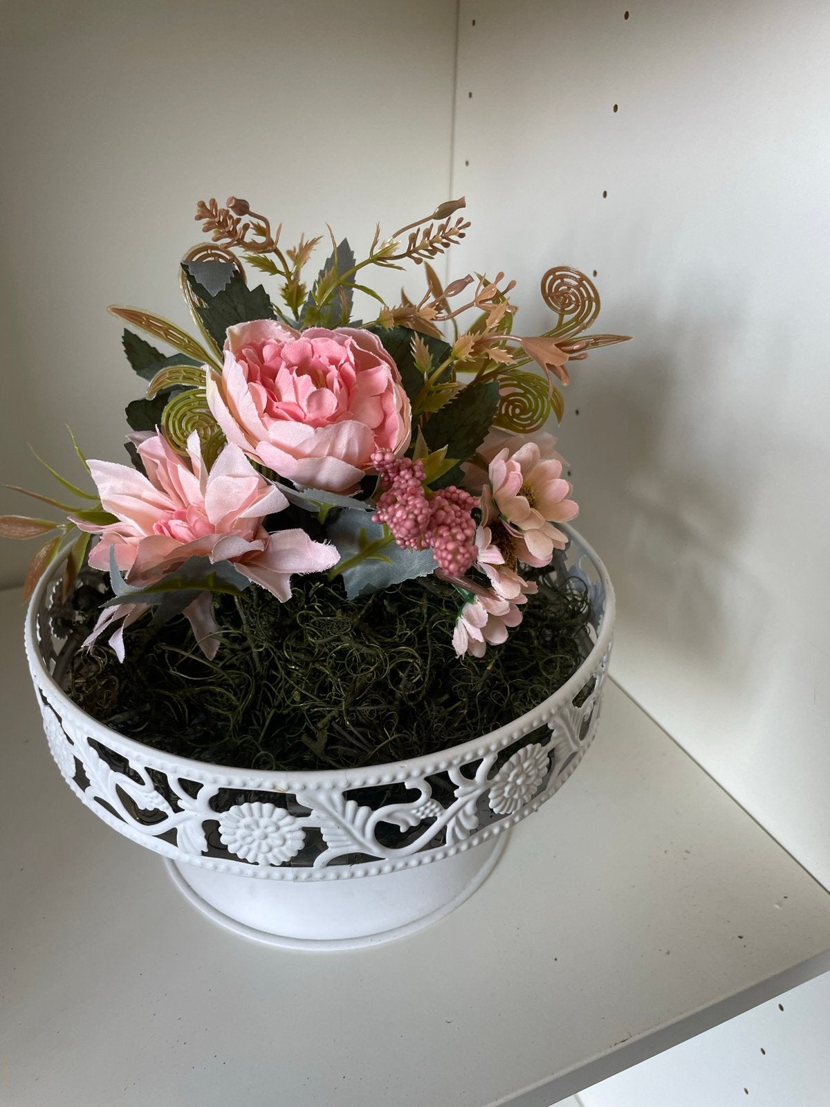 Decoratieve bloemen in vogelkooi en schaal, Ophalen, Metaal, Wit, Landelijk