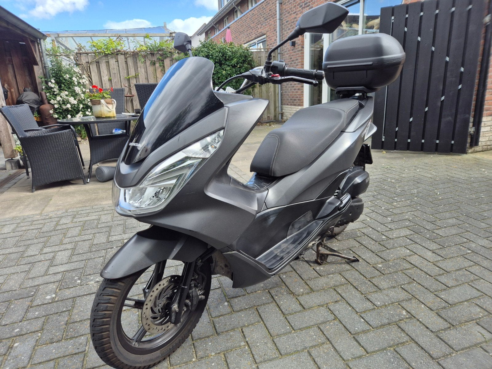 Honda PCX 150 cc Scooter - Grijs - Inclusief Topkoffer, Motoren, Motoren | Honda, Scooter, Gebruikt, Particulier, 11 kW of minder