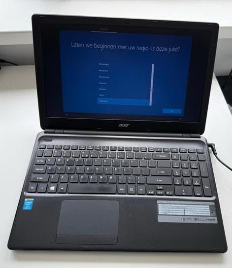 Acer Aspire E1-572 Laptop - Werkt alleen op stroom, Computers en Software, Windows Laptops, Niet werkend, 15 inch, HDD, 2 tot 3 Ghz