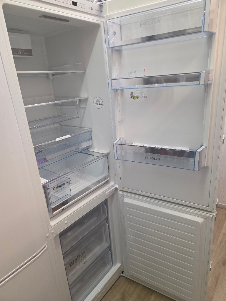 Koel/vries combinatie - Bosch - LowFrost - 3 vrieslades, Witgoed en Apparatuur, Koelkasten en IJskasten, Gebruikt, Duitsland, 200 liter of meer