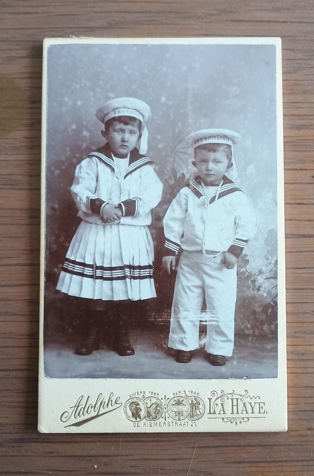 CDV april 1893 kinderen in matrozenpakje fotograaf Den Haag, Verzenden, Voor 1940, Gebruikt, Kind