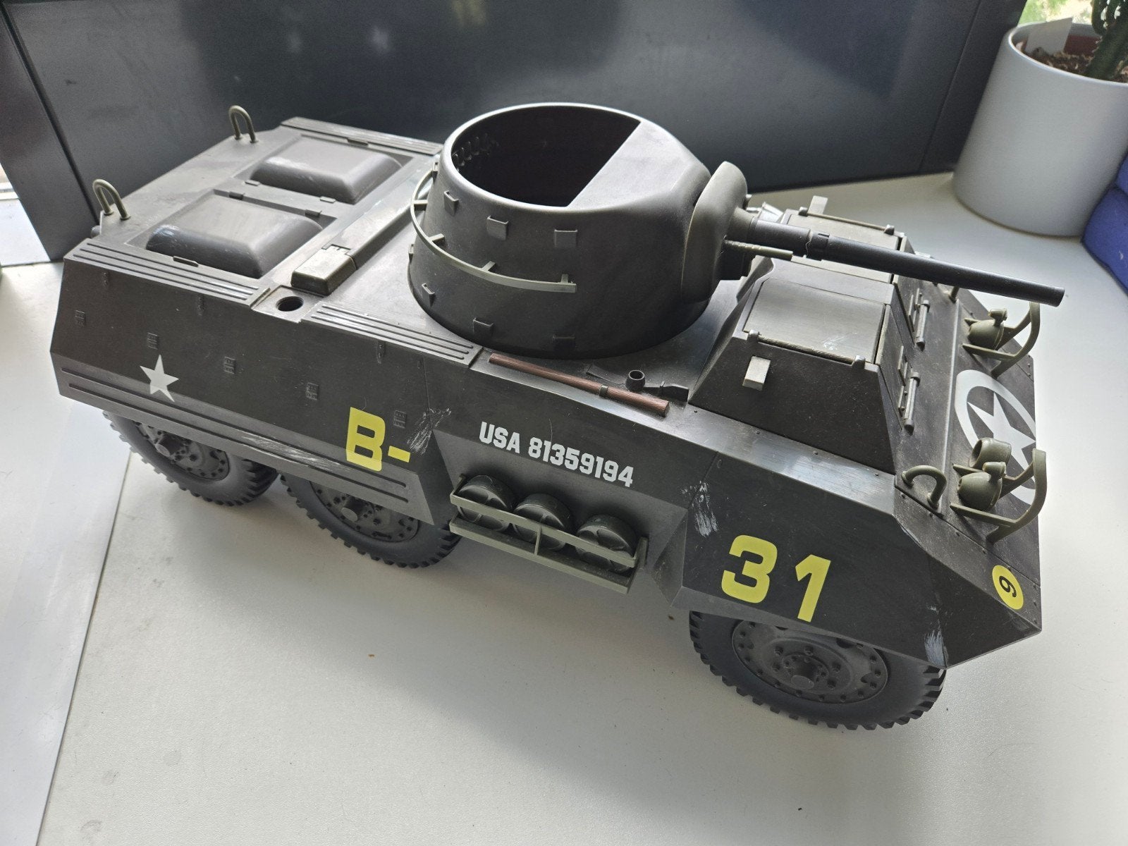 M8 Scout Car schaal 1:8, Ophalen of Verzenden, Zo goed als nieuw