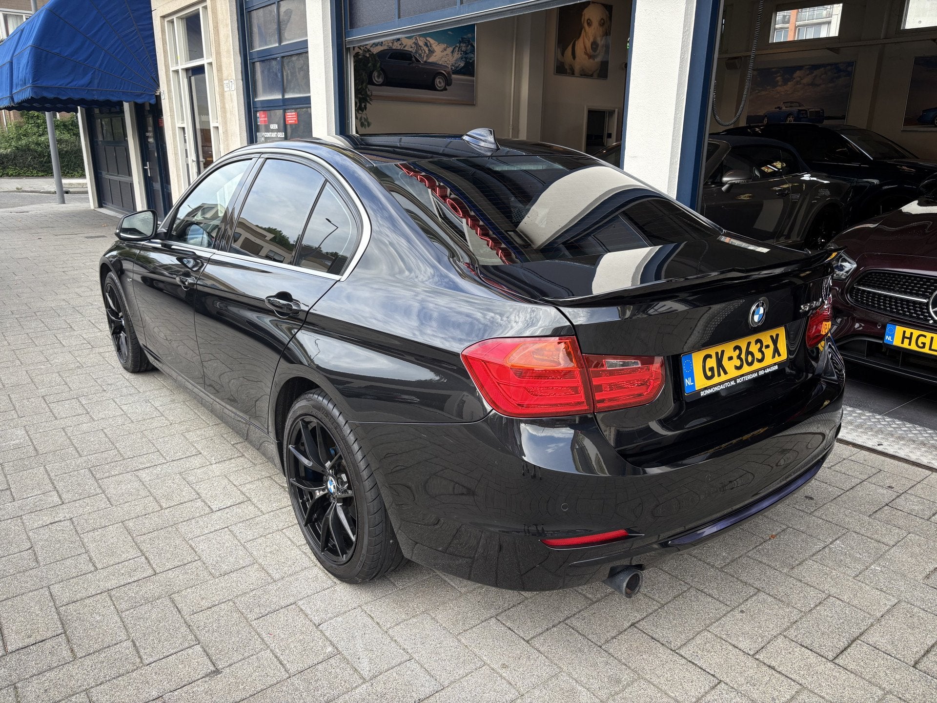 BMW 3-serie 320i Executive SPORT/CLIMA/NAVI/CRUISE, Automaat, Achterwielaandrijving, Gebruikt, Euro 6