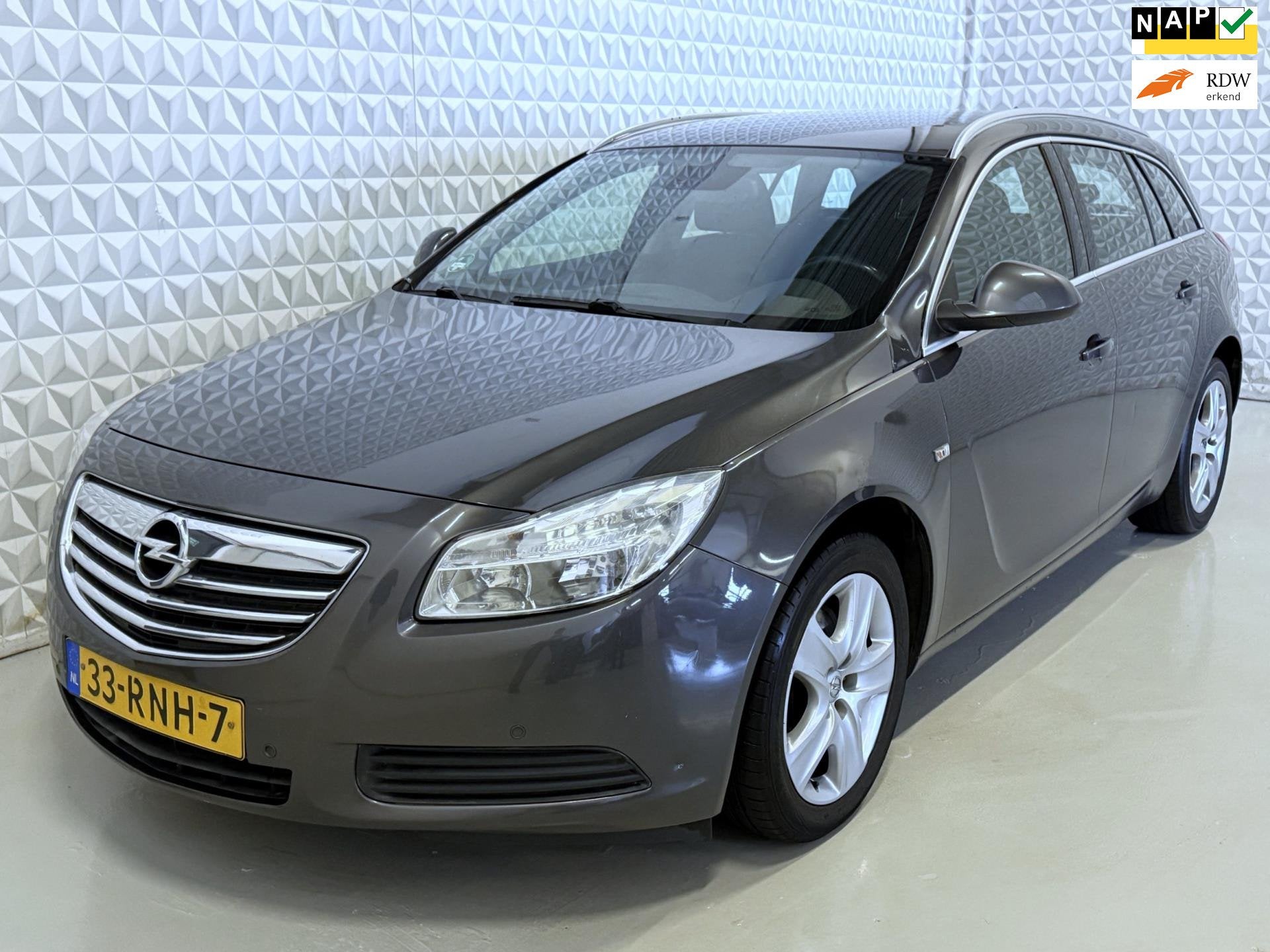Opel Insignia Sports Tourer 1.6 T Edition EXPORT / EX BPM PR, Auto's, Opel, Euro 5, Gebruikt, 4 cilinders, Origineel Nederlands