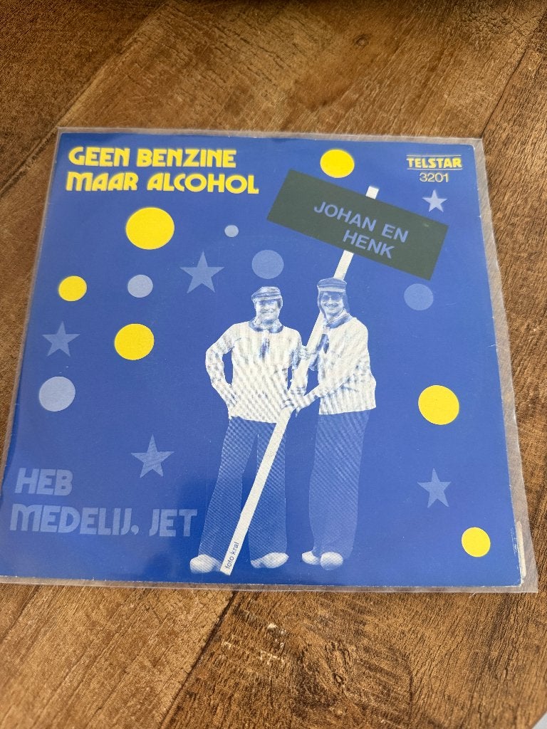 Johan en Henk-Geen benzine maar alcohol., Ophalen of Verzenden, Zo goed als nieuw, Nederlandstalig