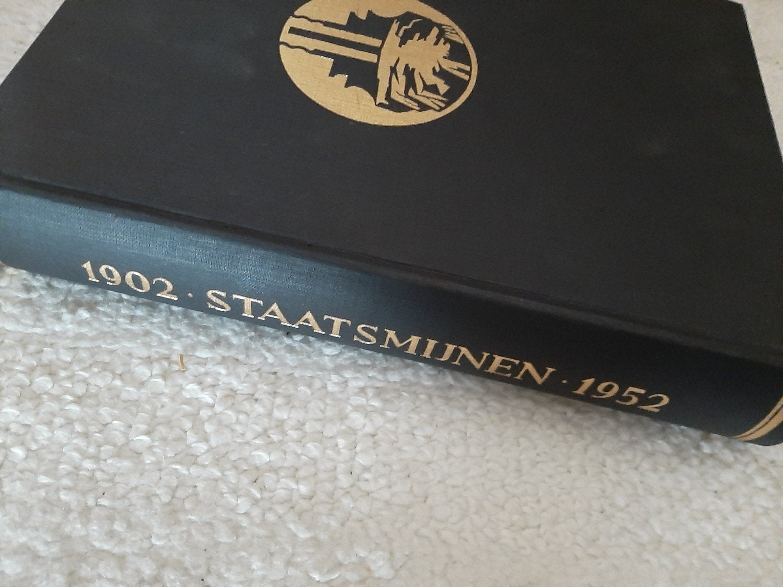 Gedenkboek Staatsmijnen Limburg & Mijnwerkersleven, Ophalen, 20e eeuw of later, Zo goed als nieuw, Wiel Kusters