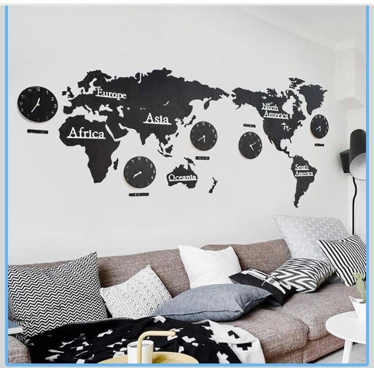 Wereldkaart klok 220cm breed 105cm hoog, Wandklok, Analoog, Nieuw, Ophalen of Verzenden
